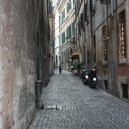 Navona Secret Lejlighed *